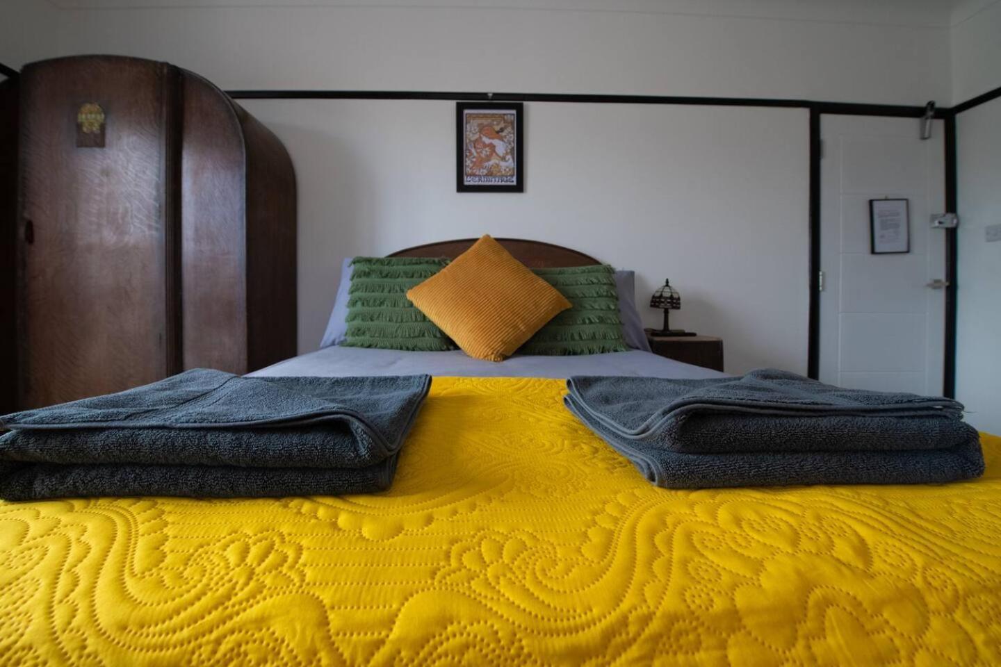 Ferryman Apartments By Places To Be Portsmouth Extérieur photo