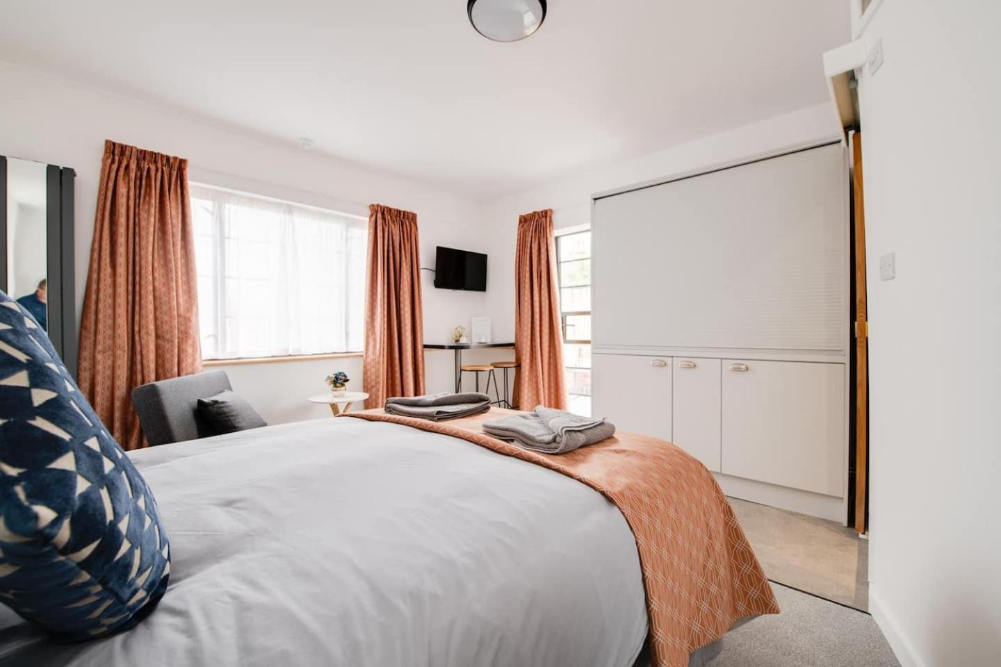 Ferryman Apartments By Places To Be Portsmouth Extérieur photo