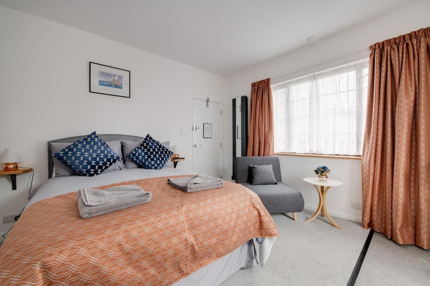 Ferryman Apartments By Places To Be Portsmouth Extérieur photo