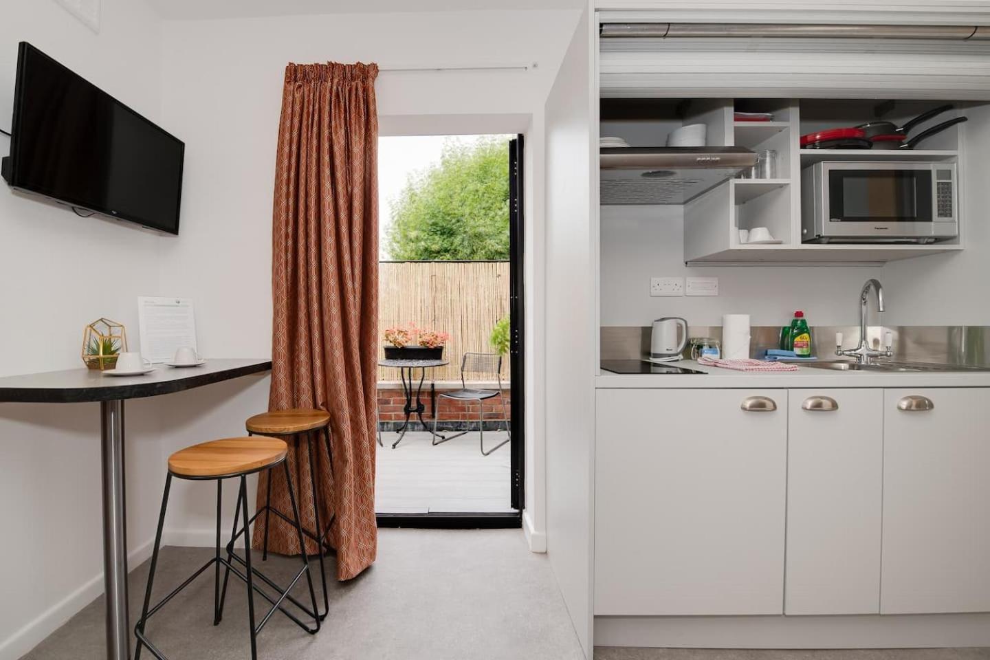 Ferryman Apartments By Places To Be Portsmouth Extérieur photo