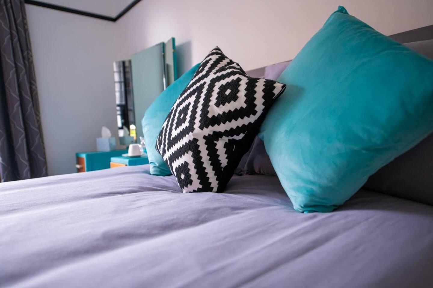 Ferryman Apartments By Places To Be Portsmouth Extérieur photo