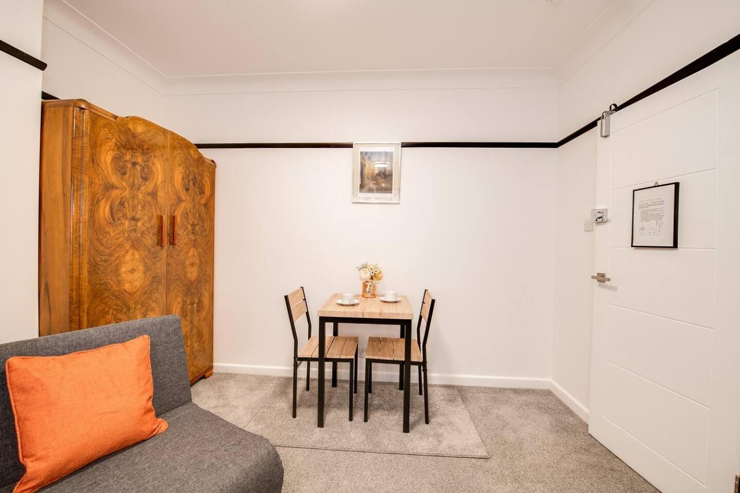 Ferryman Apartments By Places To Be Portsmouth Extérieur photo
