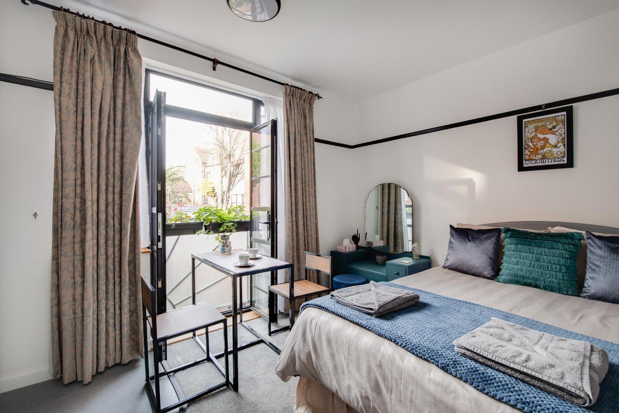 Ferryman Apartments By Places To Be Portsmouth Extérieur photo