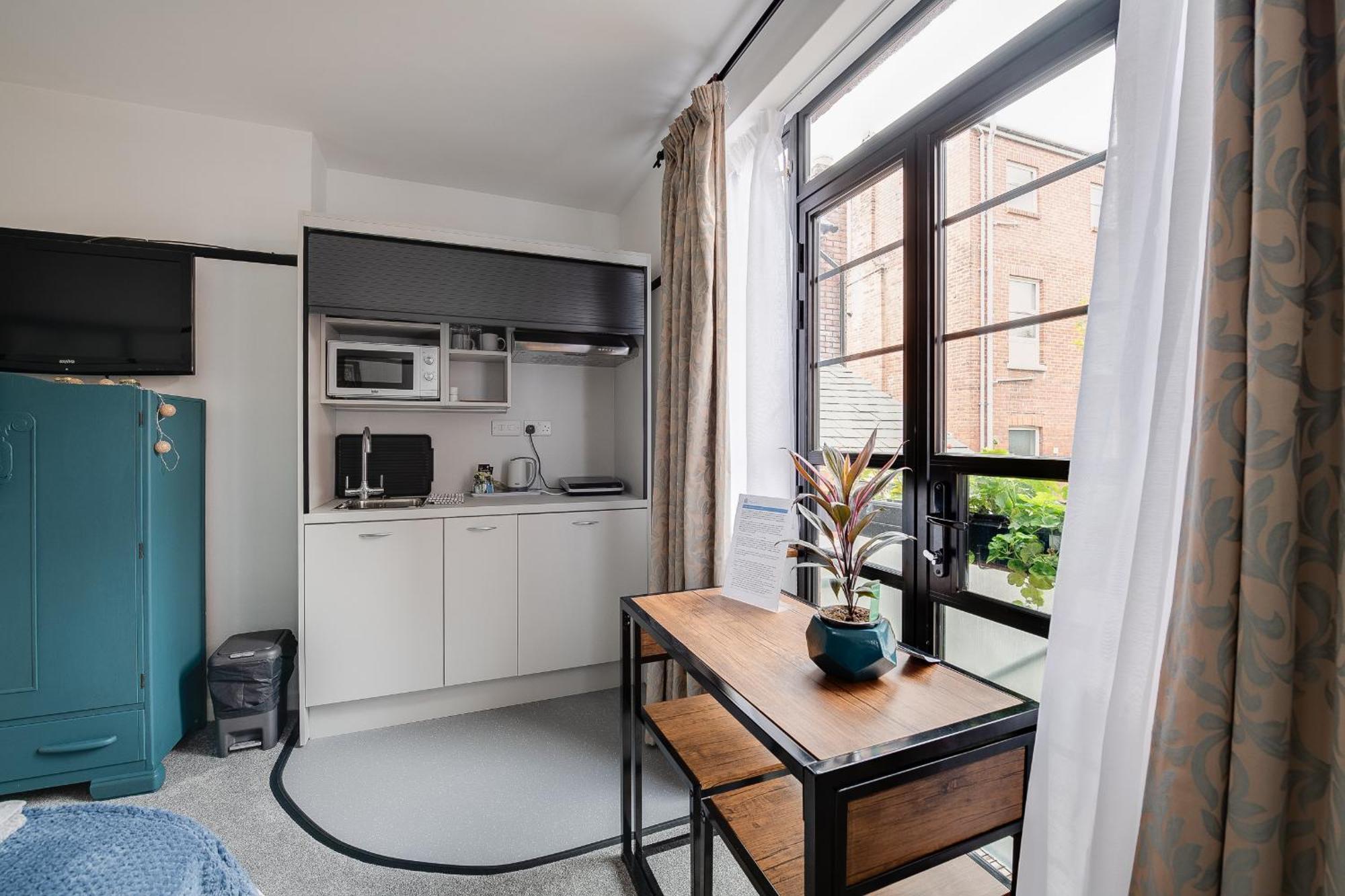 Ferryman Apartments By Places To Be Portsmouth Extérieur photo