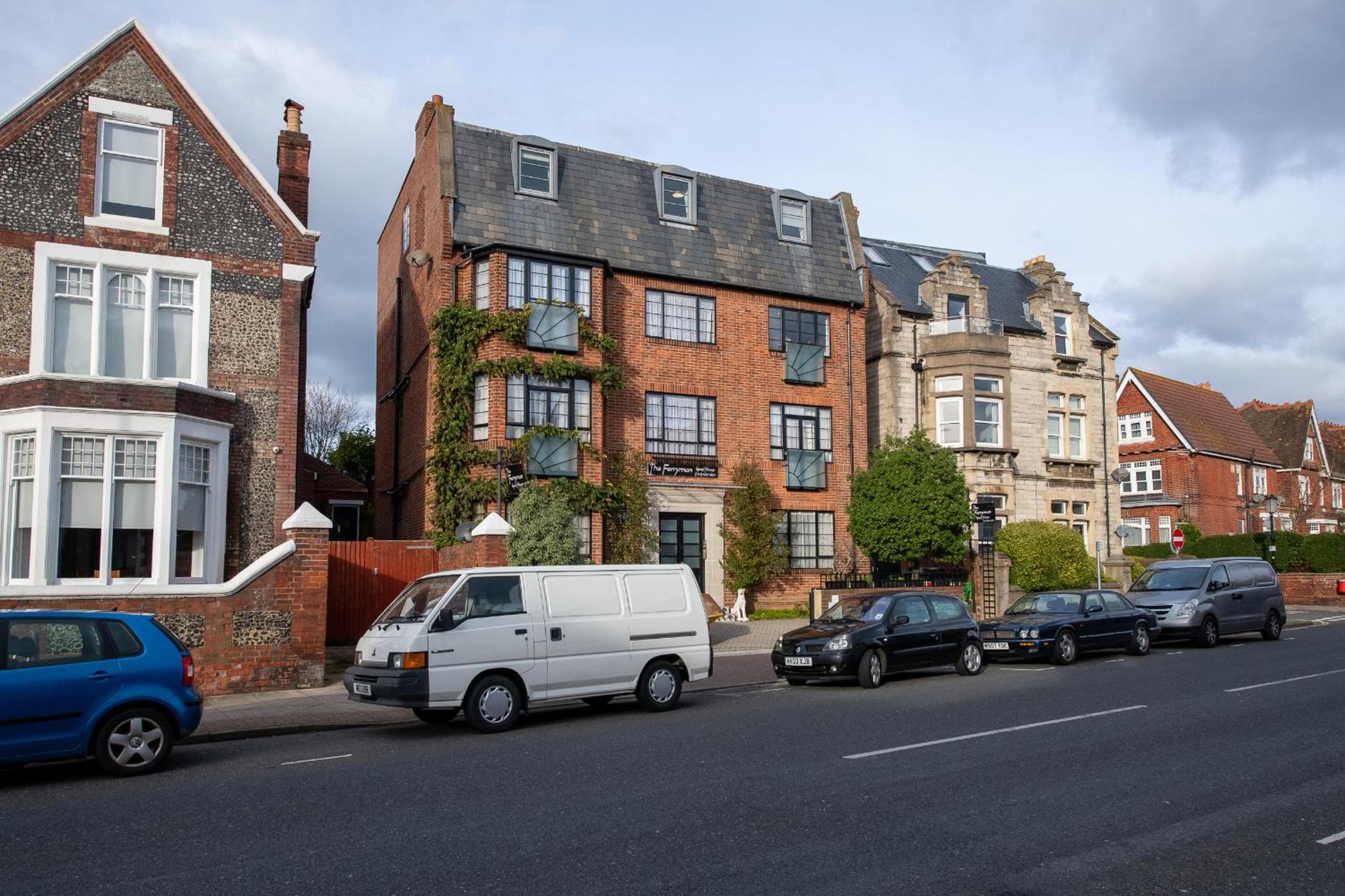 Ferryman Apartments By Places To Be Portsmouth Extérieur photo